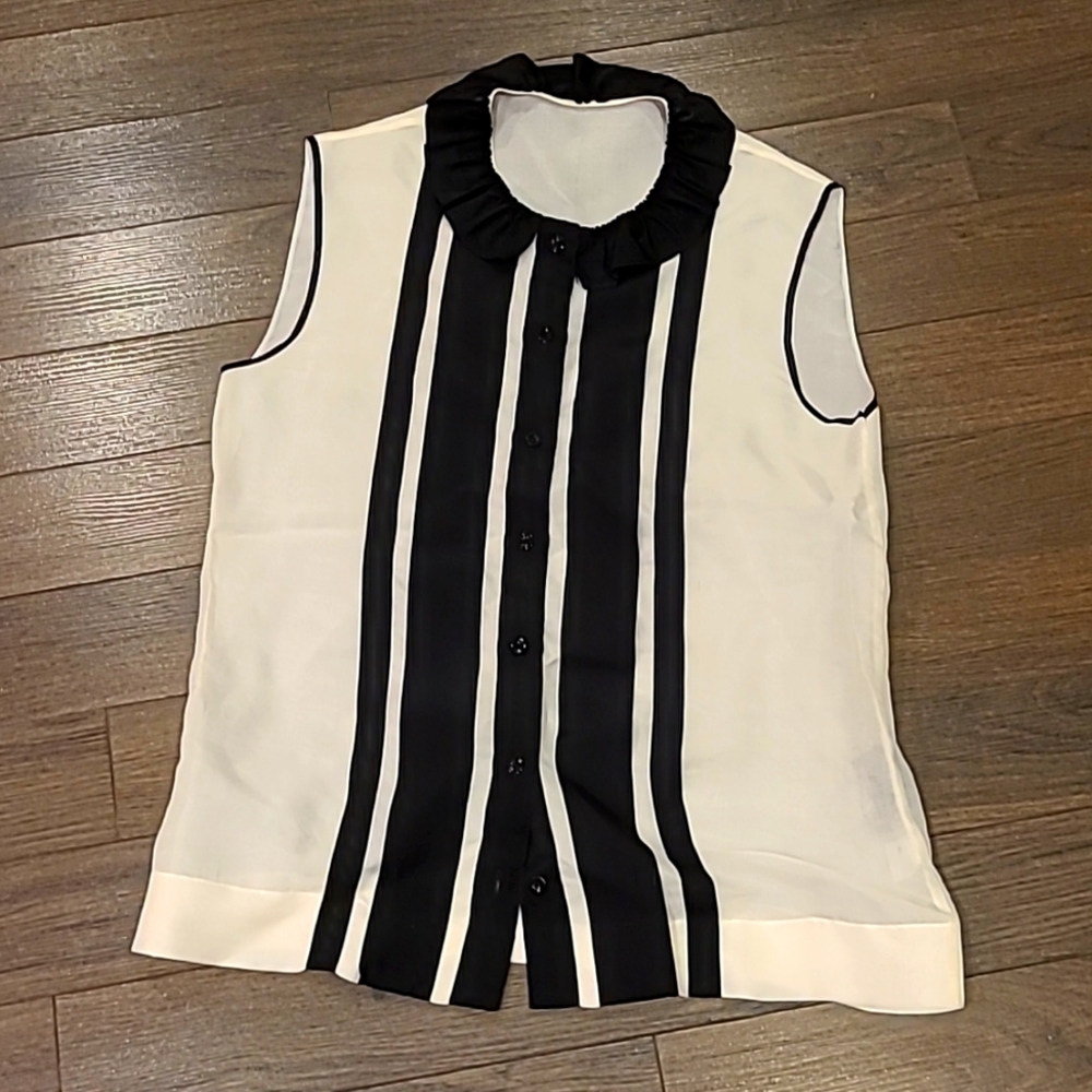 Stunning Women's Moschino Sleeveless Top